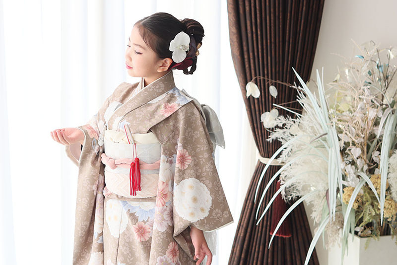 徳島の七五三撮影は気候に左右されない写真館内で